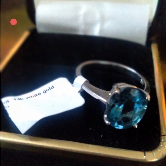 White gold 14 K 1.5 C topaz real Gold not played but solid gold size 6.5 - Picture 2 of 5